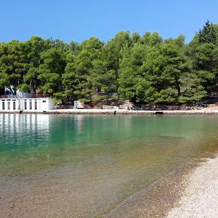 8726b Stari Grad (Hvar)