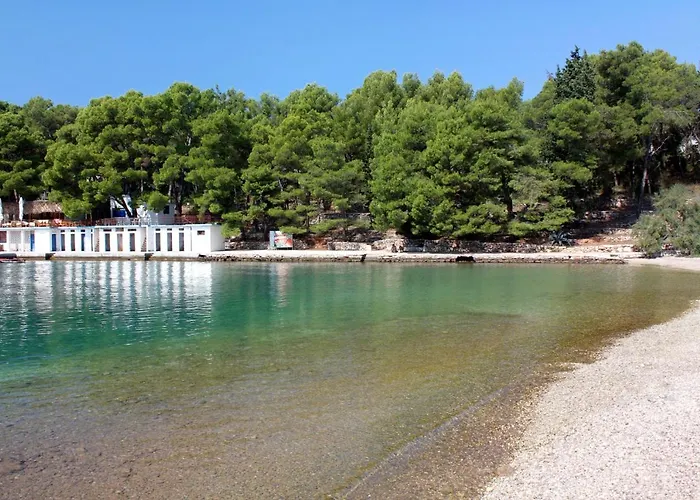 8726b Stari Grad (Hvar)